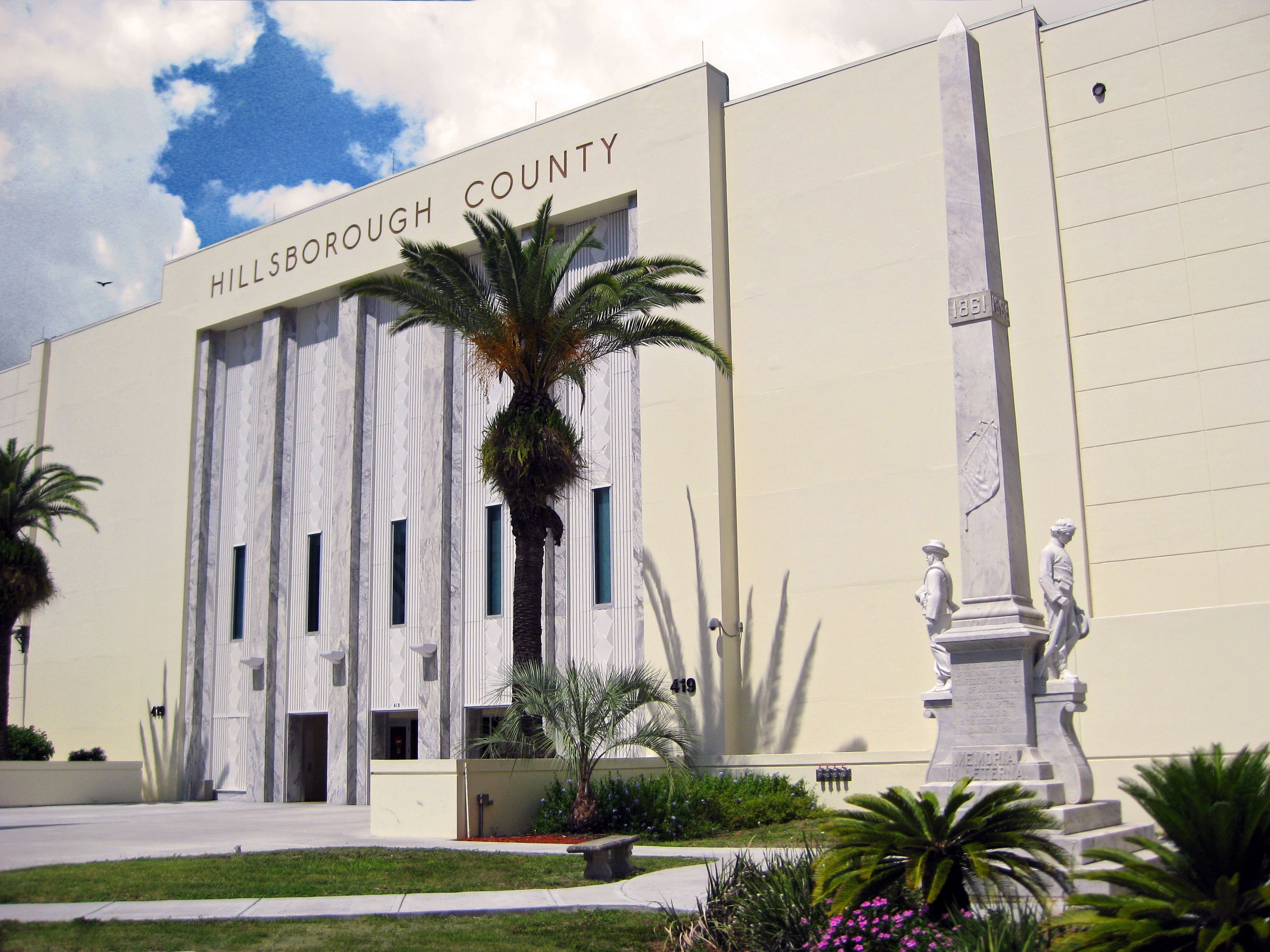 Courthouse_&_Confederate_Memorial-Hillsborough_County,_Florida