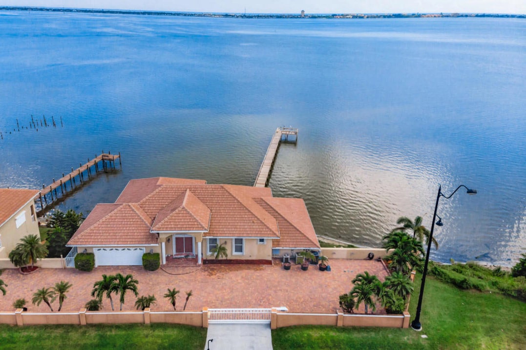 Palm Bay area home by the sea