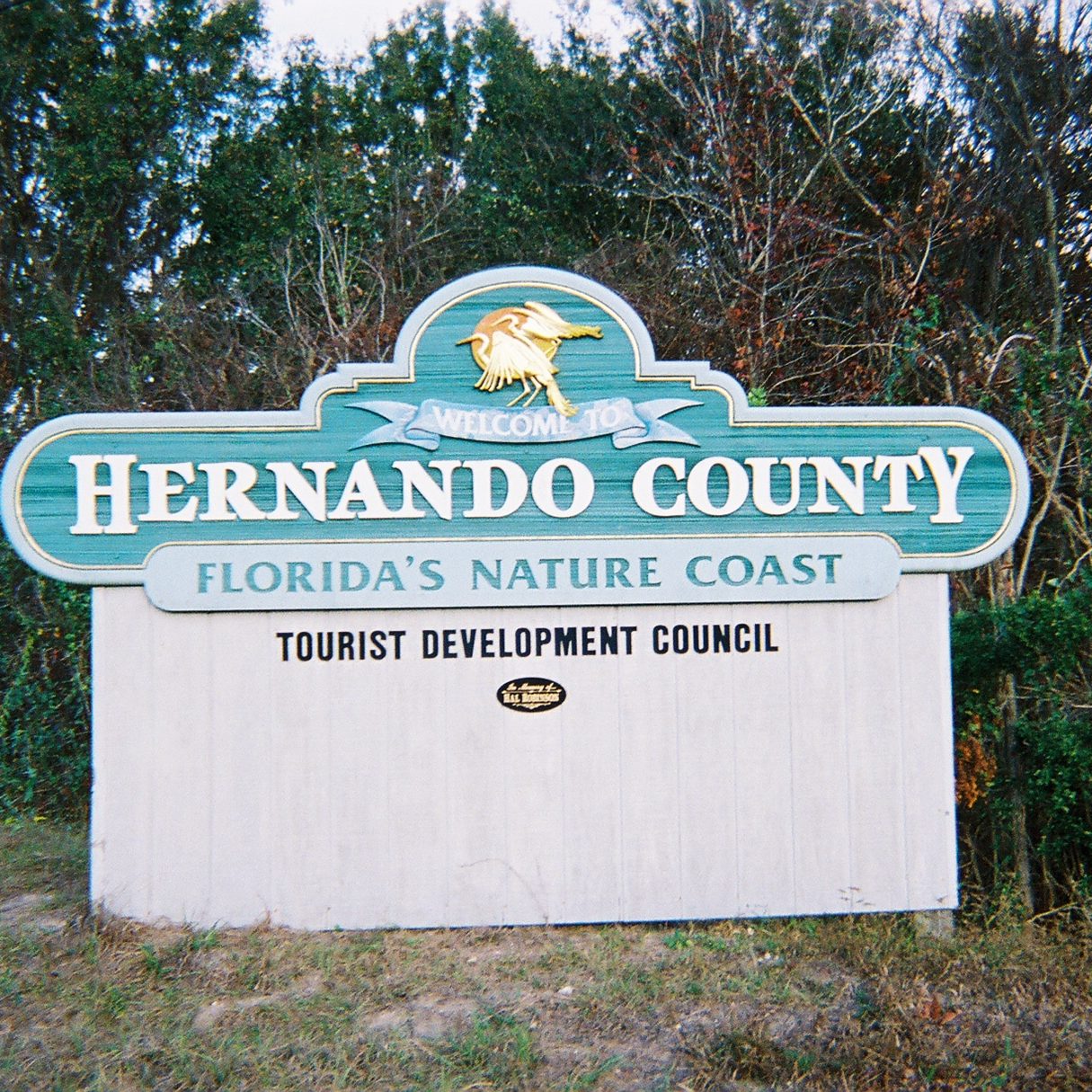 Hernando_County_Nature_Coast_sign_on_US_19